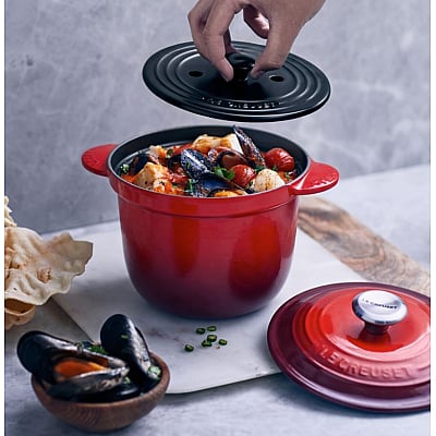 Le Creuset Signature Every Cocotte 18 cm Cherry Red