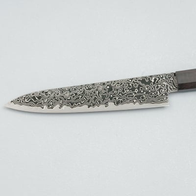 Hatsukokoro Ryuhyo SG2 Damast Kurozome Ebony Petty 15 cm