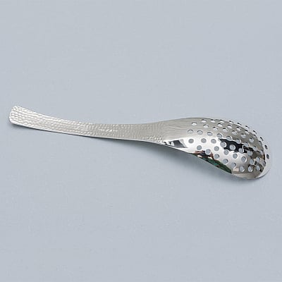 Sanjo Opschep- en Opmaaklepel met gaatjes