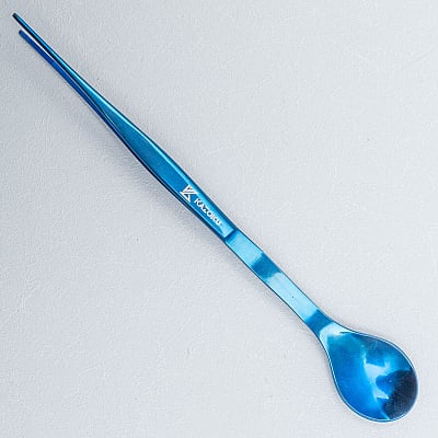 Kazoku Tasting Spoon With Tweezers Blue 