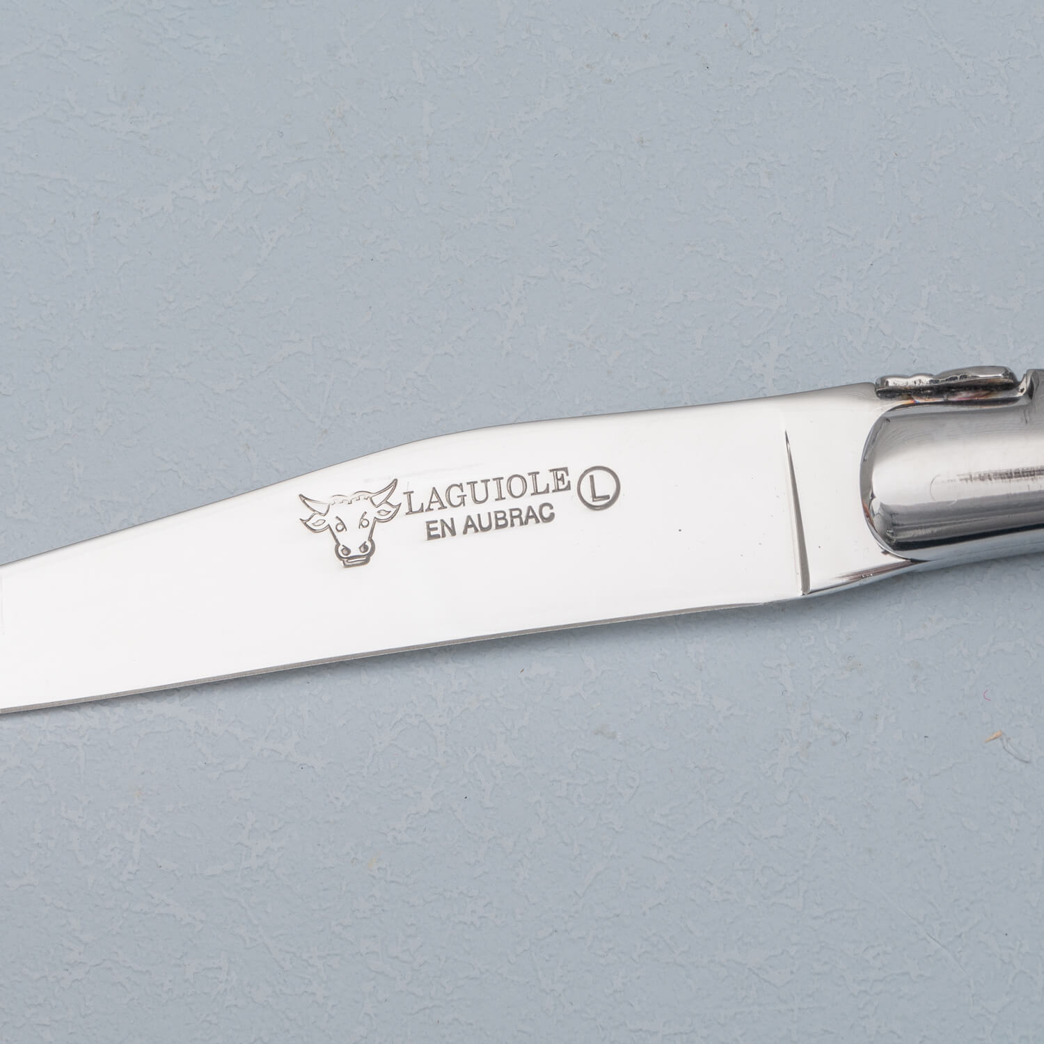 Laguiole Steak Knife Set from Aubrac by Buffalo Horn Knivesworld.eu