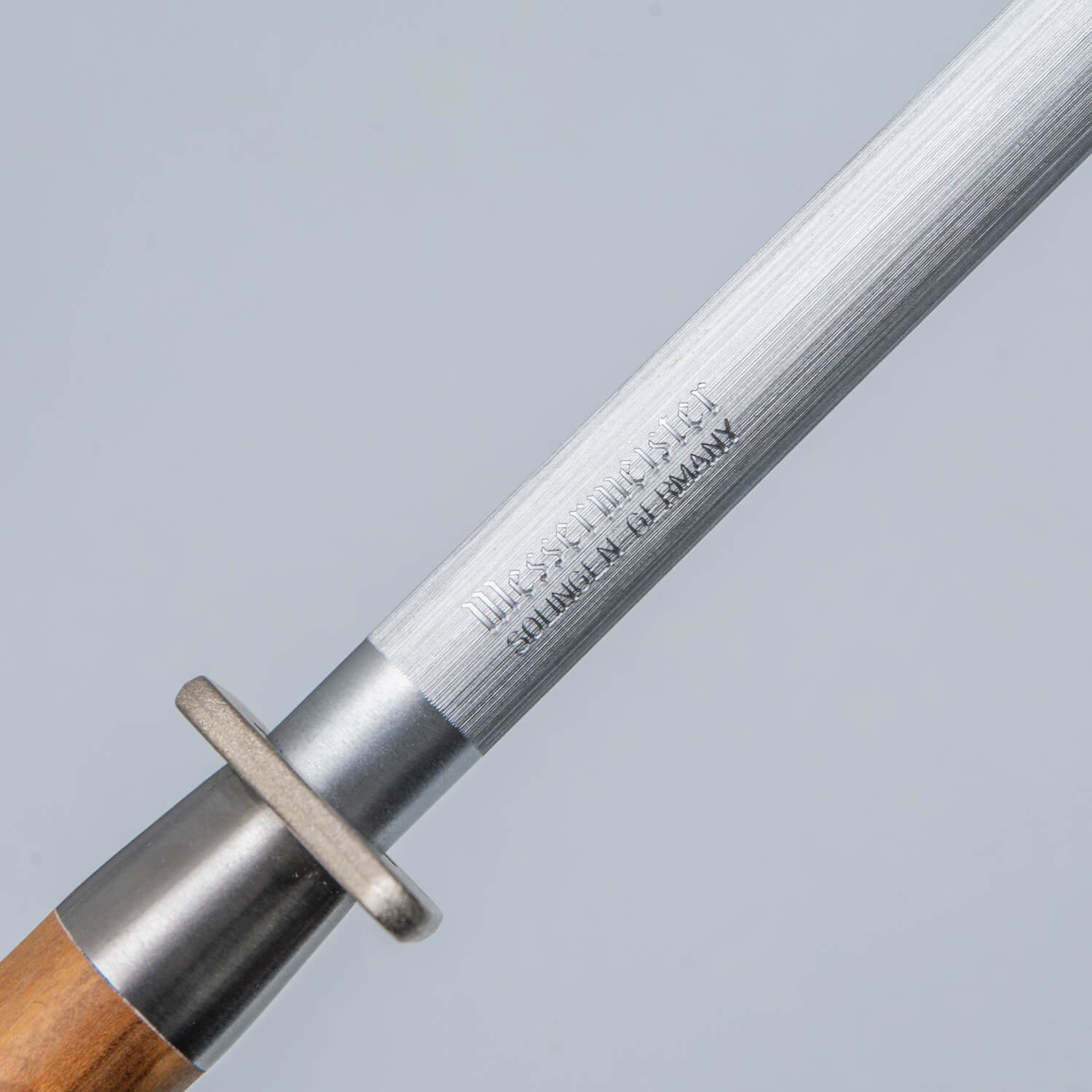 Messermeister Oliva Elite Sharpening Steel 23 cm Knivesworld.eu