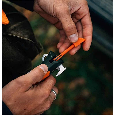 Opinel Explore no. 12 Oranje/Groen Met Teek Tool 