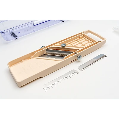 Benriner Japanse Mandoline Classic Deluxe (6.4 cm)