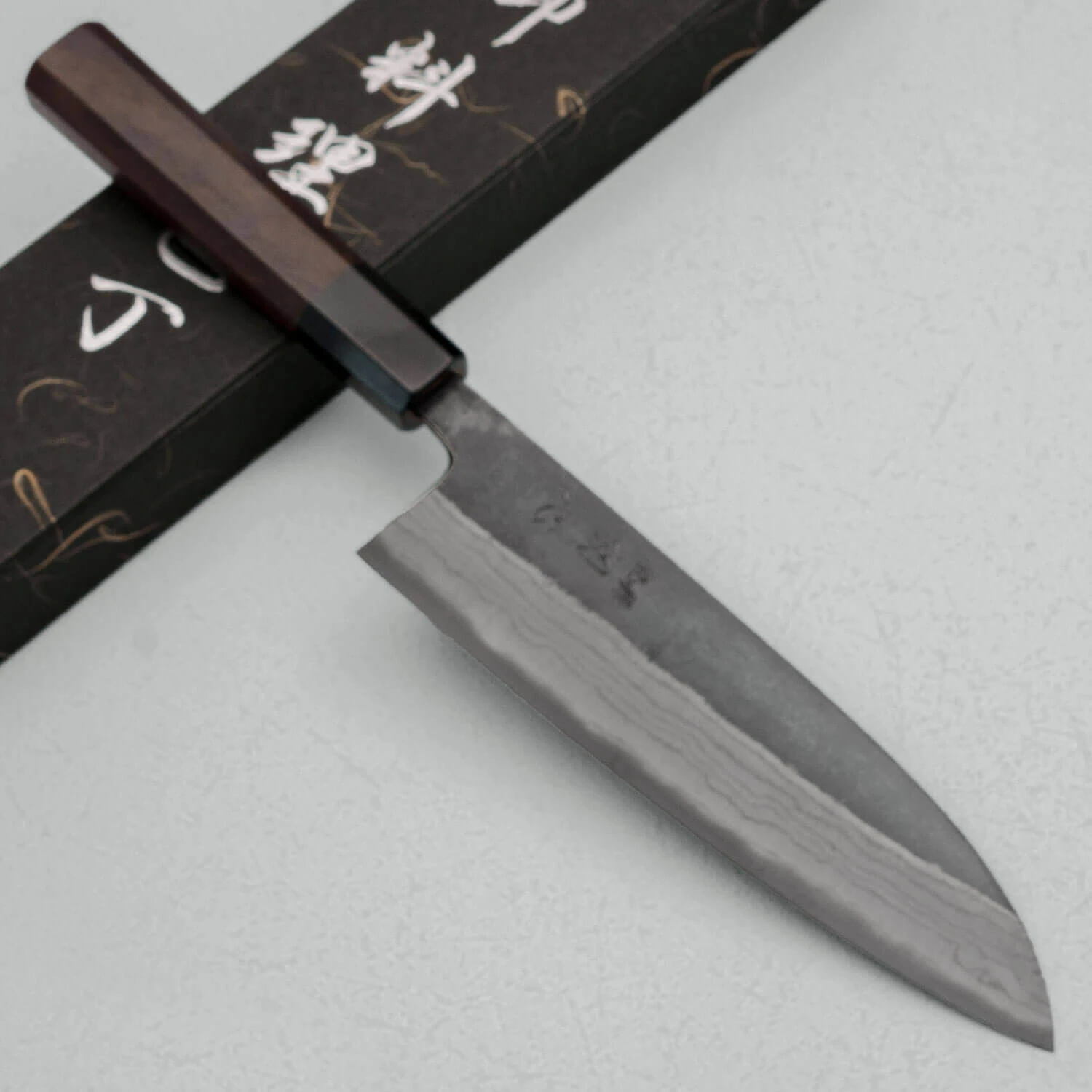 Hatsukokoro Kumokage Aogami #2 Damask Santoku 18 cm | Knivesworld.eu