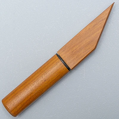 Kanetsune Kiridashi Kishin Mes Kersenhout