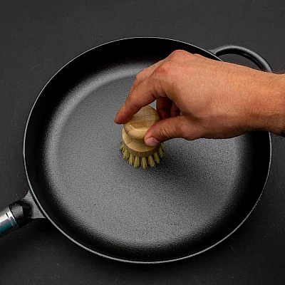 Kazoku Wartungsset für Gusseisen und Stahlblech