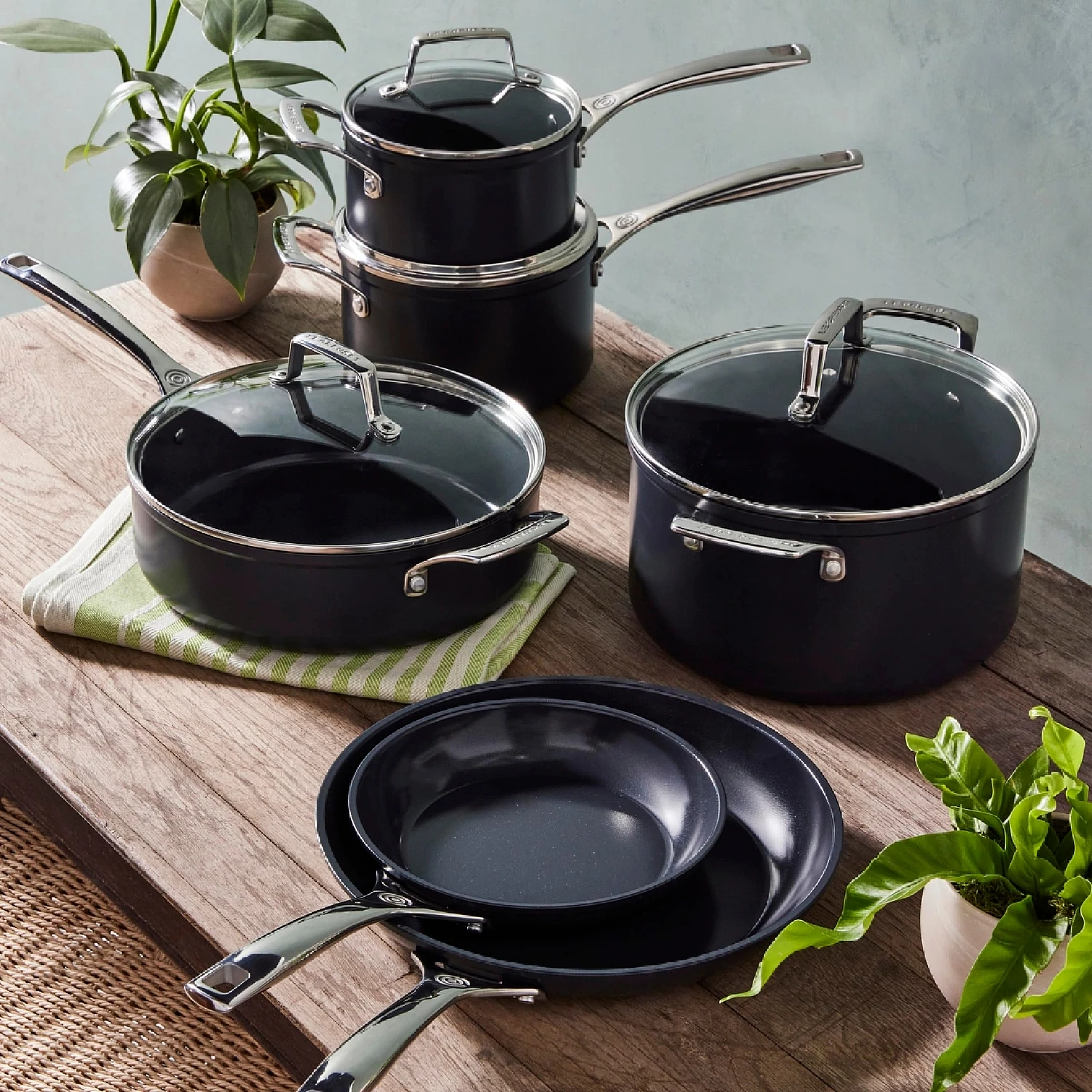 Le Creuset Essential Non-Stick Ceramic Steelpan met Deksel 20 cm