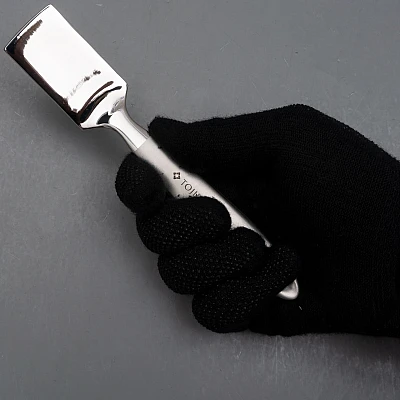 Tojiro Visontschubber