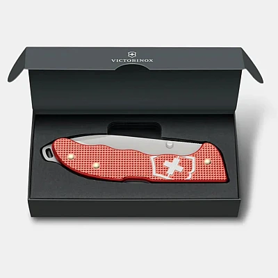 Victorinox Evoke Alox Limited Edition 2025 Stone Red
