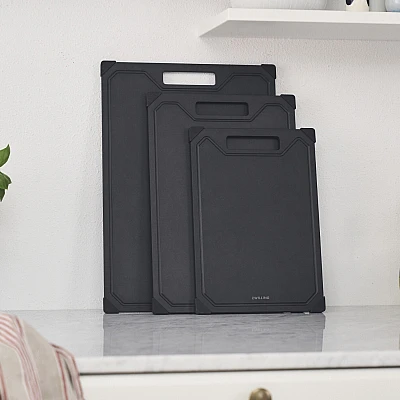 Zwilling Cutting Board Black With Juice Trench 31 x 21 cm