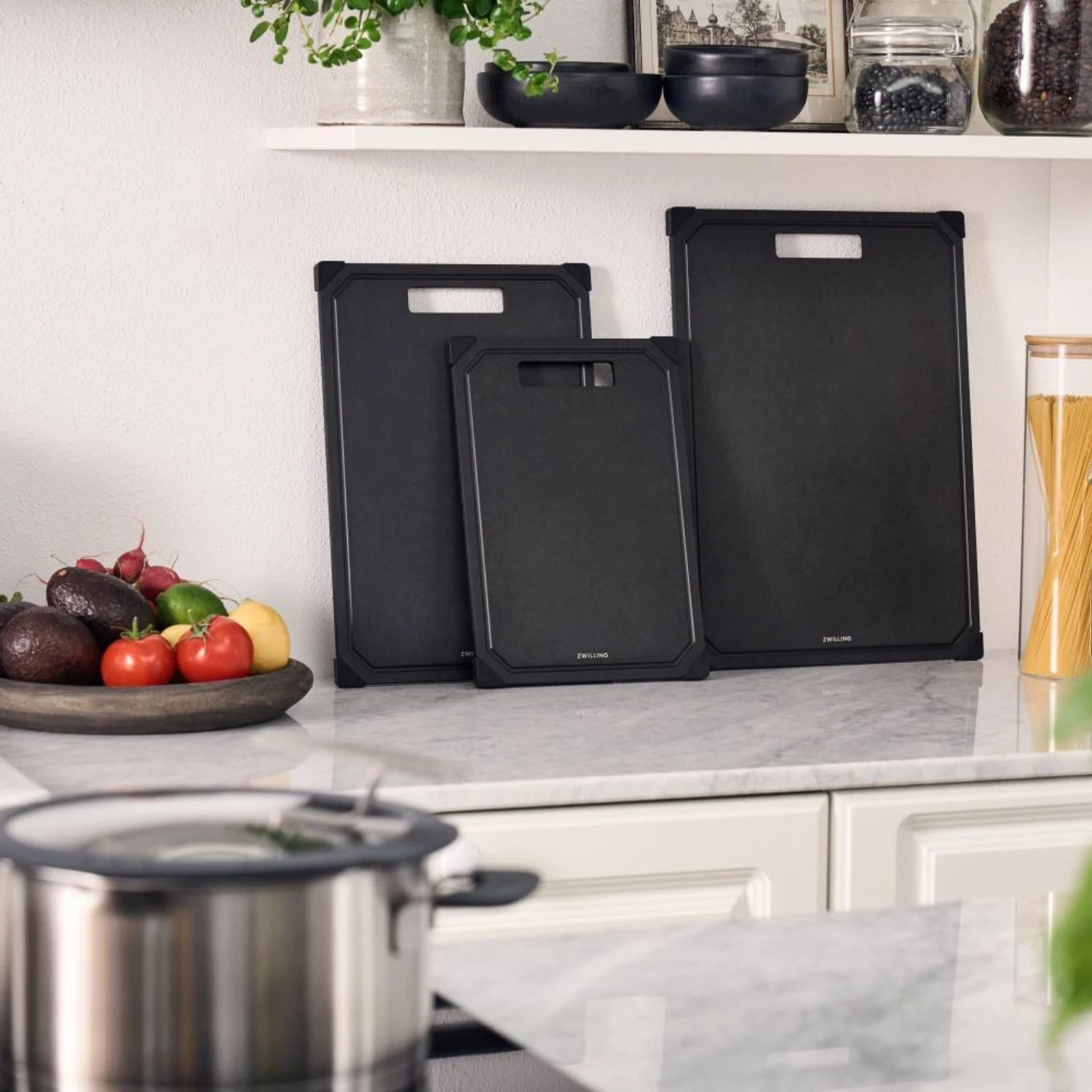 Zwilling Cutting Board Black With Juice Trench 37 x 25 cm