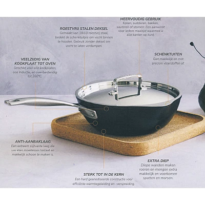 Le Creuset TNS Les Forgees Sauteerpan 24 cm Met Schenktuiten En Deksel 