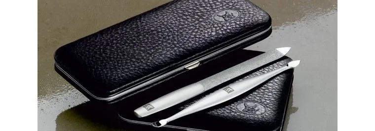 complete manicure etui met verschillende onderdelen