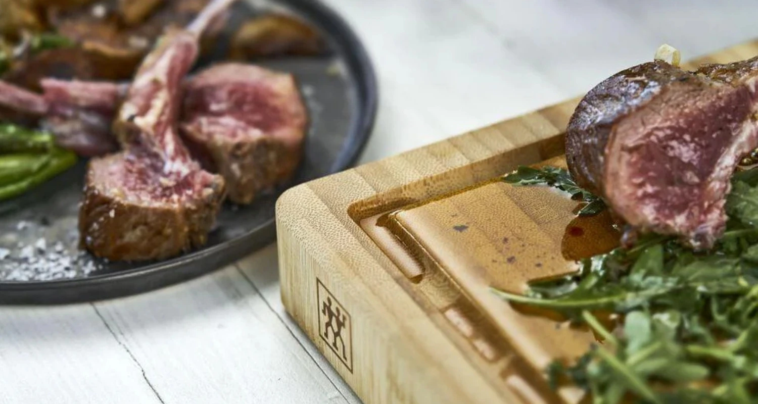 Zwilling Bamboo Cutting Board Large - berprfen Sie Website fr mehr  Zwilling | Knivesworld.eu