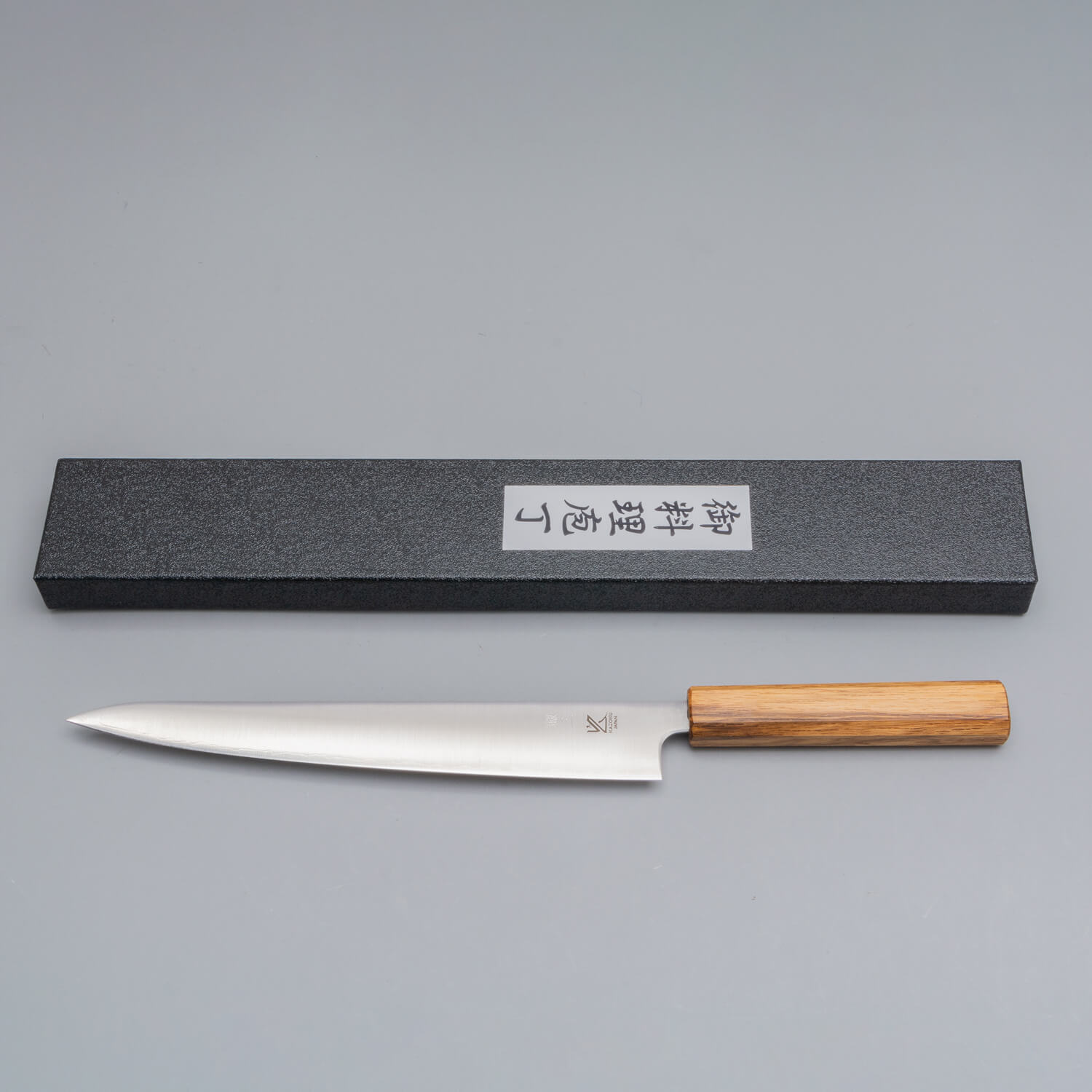 Rus jinsi: rus hamomida chomilayotgan yosh qizlar Rus porno suratga olish jarayoni